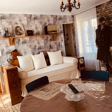 Apartament Musee Le Jour-j *